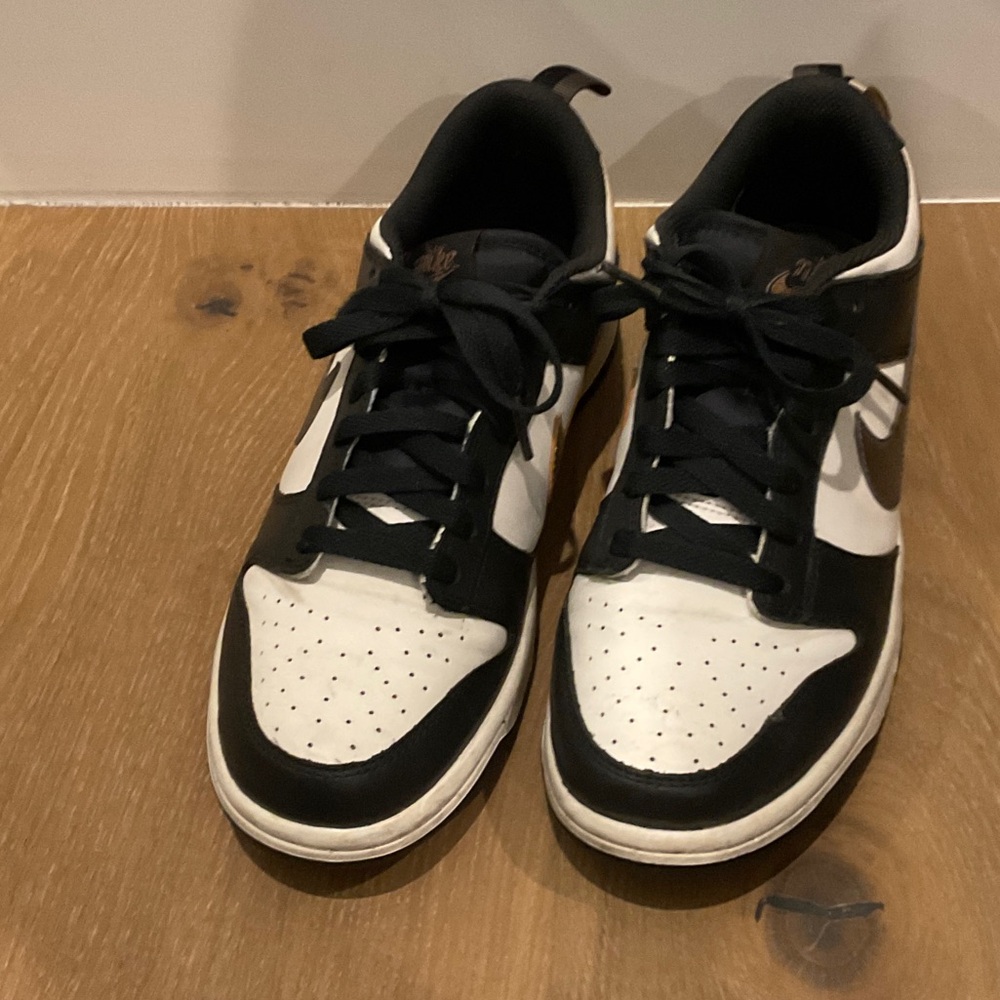 Nike Black and White Low-Top Sneakers